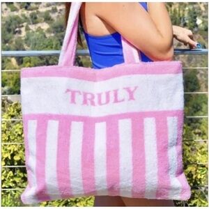 Exclusive Truly Beauty Fuzzy Oversized Beach Bag New in Bag Terry Cloth Summer
